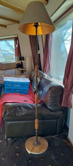 Vintage vloerlamp metaal met marmeren voet, Huis en Inrichting, Lampen | Vloerlampen, Ophalen, Gebruikt, Vintage, Metaal