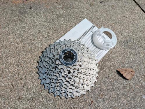 Shimano 9spd 11-34t NIEUW, Fietsen en Brommers, Fietsonderdelen, Zo goed als nieuw, Ophalen of Verzenden