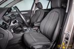 BMW X1 XDrive25e Business Edition Plus|Pano|Cam|Dealer ond, Lichtsensor, Stof, Zwart, Bedrijf
