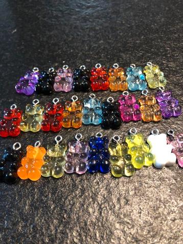 26 Gummybear hangertjes