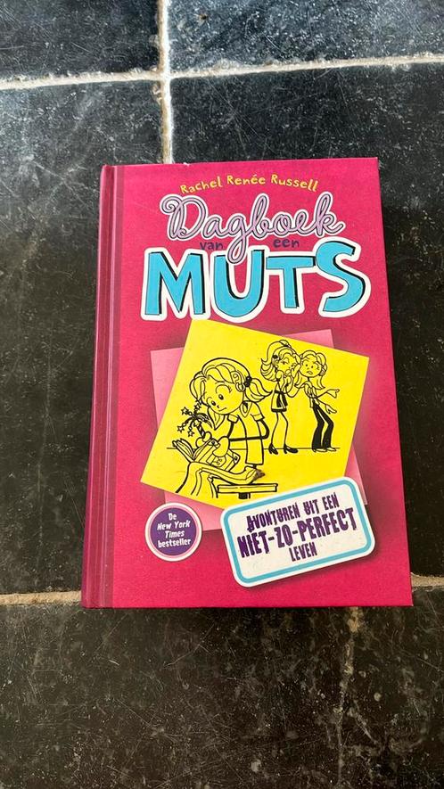 Avonturen uit een niet-zo-perfect leven, Boeken, Kinderboeken | Jeugd | 10 tot 12 jaar, Zo goed als nieuw, Ophalen of Verzenden