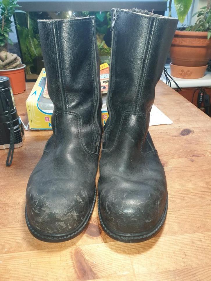 Lederen werkboots met stalen neus maat 42, Doe-het-zelf en Verbouw, Veiligheidskleding, Gebruikt, Ophalen