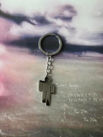 Nieuwe Billie Eilish sleutelhanger - Guitar Songs beschikbaar voor biedingen