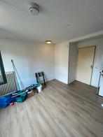 Woonruimte / kamer gezocht max 750, Huizen en Kamers, Op zoek naar een kamer