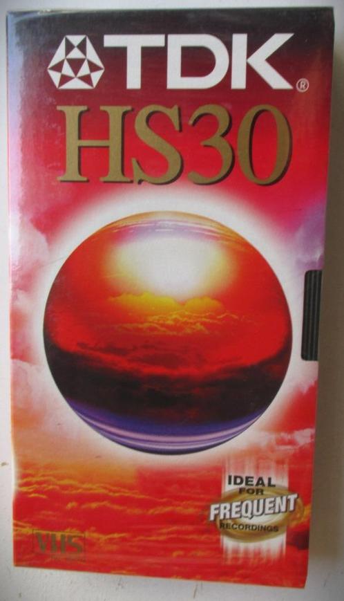 VHS videoband nog in cellofaan~TDK HS30~nieuw, Audio, Tv en Foto, Professionele Audio-, Tv- en Video-apparatuur, Nieuw, Ophalen of Verzenden