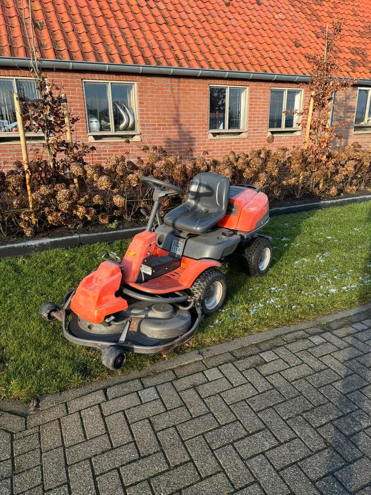 Husqvarna R175 Frontmaaier - Nette Staat, Tuin en Terras, Zitmaaiers, Gebruikt, 90 tot 120 cm, Elektrische starter, Mulchfunctie