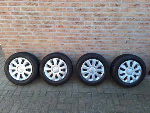 T.K. Complete velgen met wieldoppen en hoezen t.b.v.  Skoda, Auto diversen, Auto-accessoires, Zo goed als nieuw, Ophalen