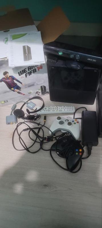 xbox 360 met veel extra's  beschikbaar voor biedingen