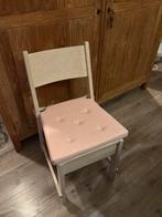 Houten Stoel met roze kussen Ikea (2 stuks), Gebruikt, Twee, Overige kleuren, Ophalen of Verzenden