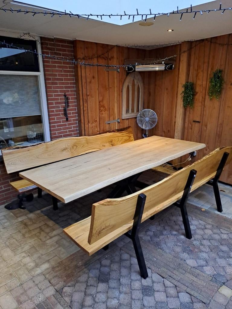 Robuuste eettafel (2.60x1.00m) met 2 bijpassende banken, Ophalen, Gebruikt, Rechthoekig