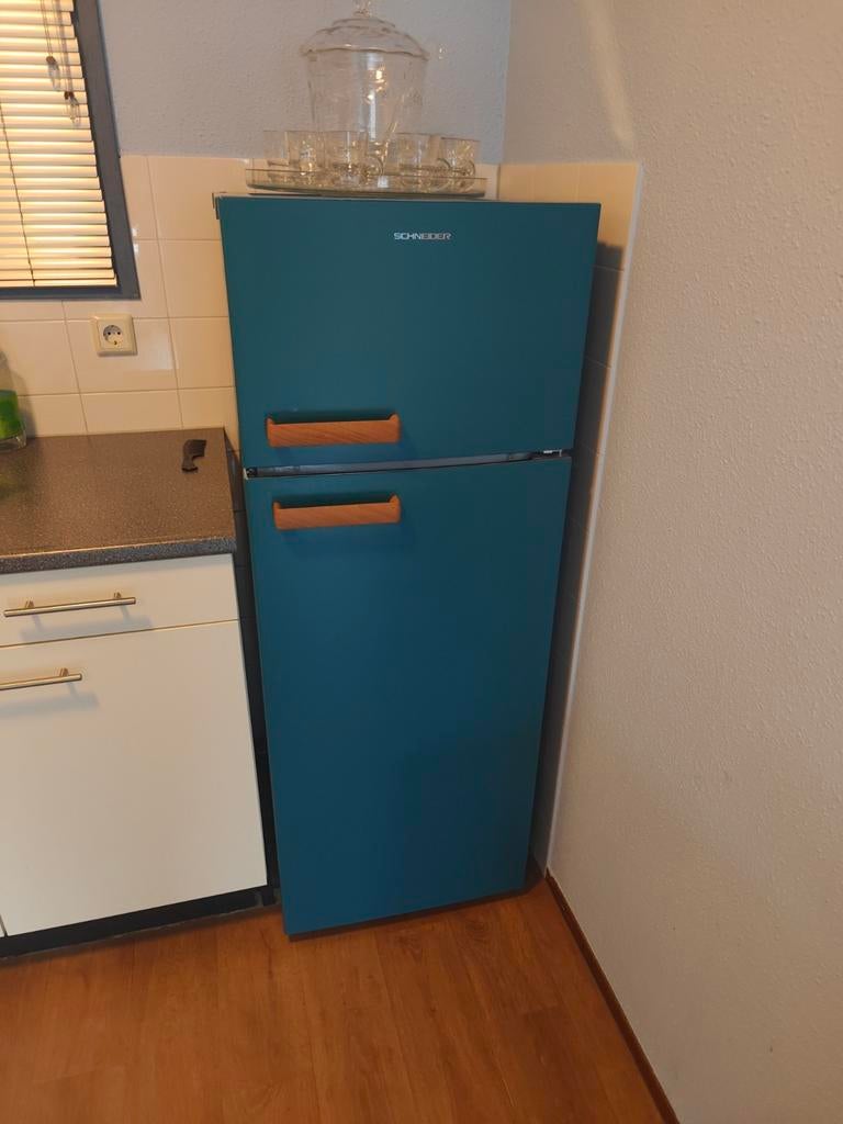 Schneider Koelkast met vriesvak - Retro Blauw, Ophalen, 150 tot 200 liter, Zo goed als nieuw, 140 tot 160 cm