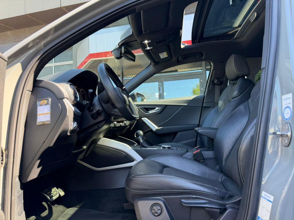 Audi Q2 40 TFSI quattro S-EDITION NARDO GRIJS/PANO/2X S-LINE, Auto's, Automaat, Parkeercamera, 15 km/l, Gebruikt