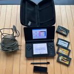 Nintendo DS Lite Zwart + 4 GBA Games, R4-kaart & opberghoes, Gebruikt, Zwart, Ophalen of Verzenden, Met beschermhoes of tas