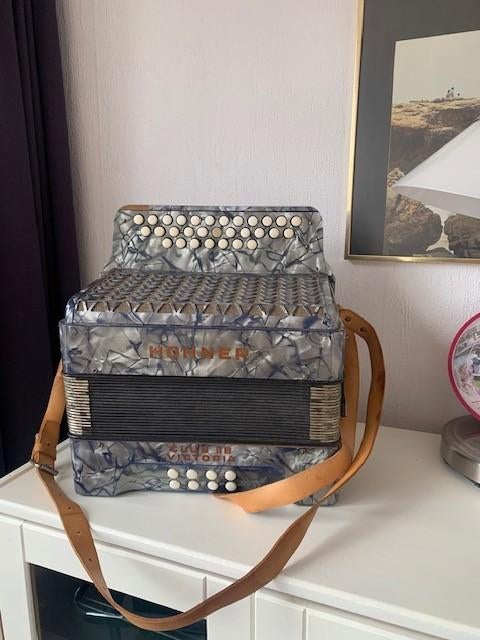 Hohner knopaccordeon, Muziek en Instrumenten, Accordeons, Ophalen, Gebruikt, Met riemen, Overige formaten