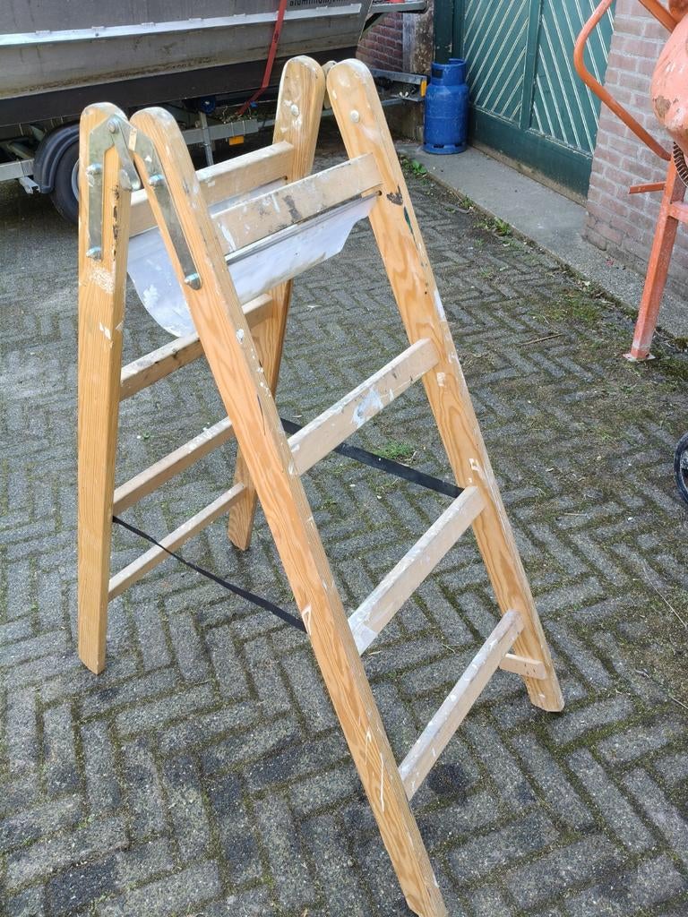 Houten schilders trap, Ophalen, Minder dan 2 meter