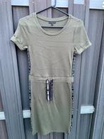 TE KOOP: mooie jurk van Coolcat maat XS - ZGAN, Ophalen of Verzenden, Zo goed als nieuw, Maat 34 (XS) of kleiner, Boven de knie