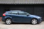 Volvo V40 Cross Country 1.6 T4 Momentum Navigatie/parkeersen, Auto's, Volvo, Voorwielaandrijving, Stof, Gebruikt, Zwart