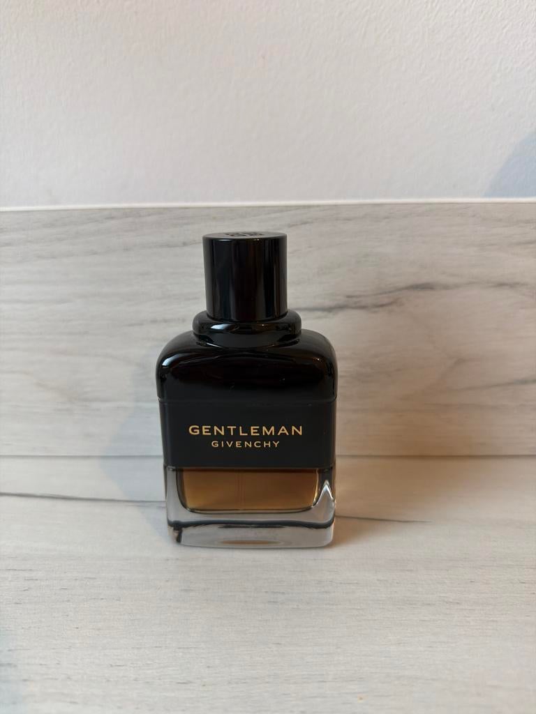 Givenchy Gentleman Réserve Privée parfum 55/60ml, Sieraden, Tassen en Uiterlijk, Uiterlijk | Parfum, Ophalen of Verzenden, Gebruikt