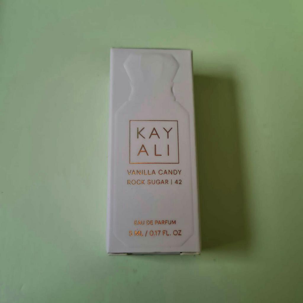 Kayali candy rock sugar eau de parfum miniatuur 5ml, Sieraden, Tassen en Uiterlijk, Uiterlijk | Parfum, Ophalen of Verzenden, Nieuw