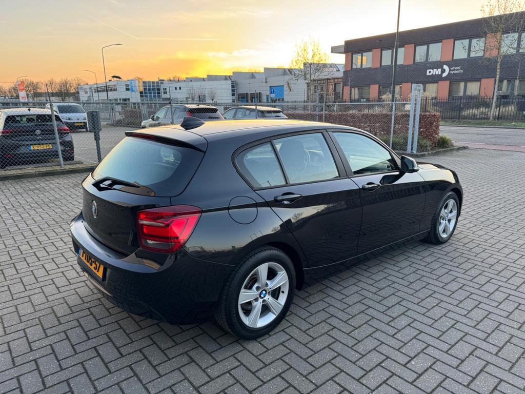BMW 1-serie 116d EDE Executive, Achterwielaandrijving, Gebruikt, 1295 kg, 4 cilinders