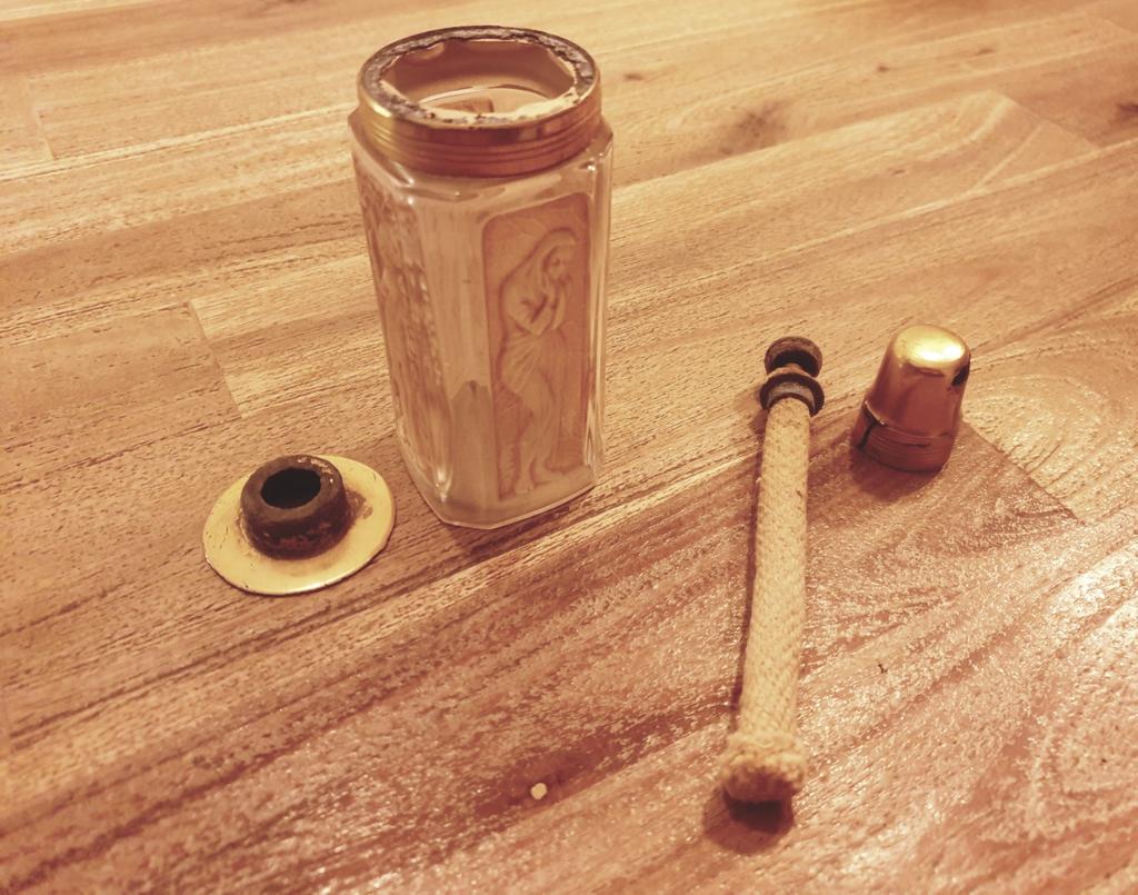 Lalique Le Provencal parfumfles / oliebrander, Antiek en Kunst, Ophalen of Verzenden