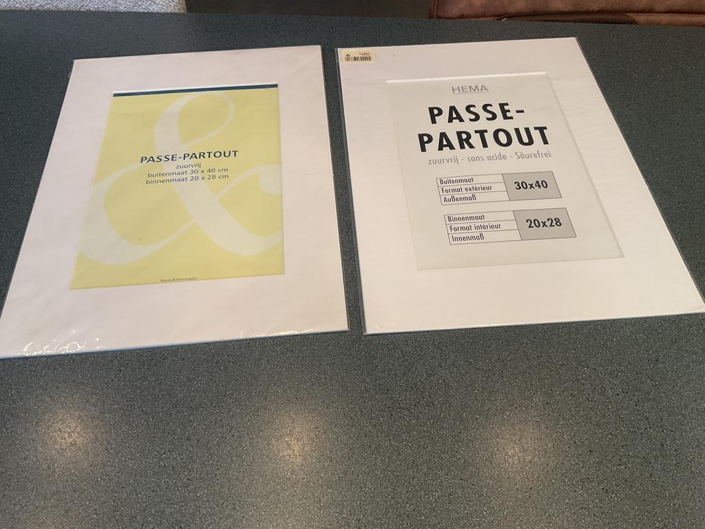 Twee nieuwe Passe-partouts 30x40 cm, in cellofaan, Ophalen of Verzenden, Nieuw