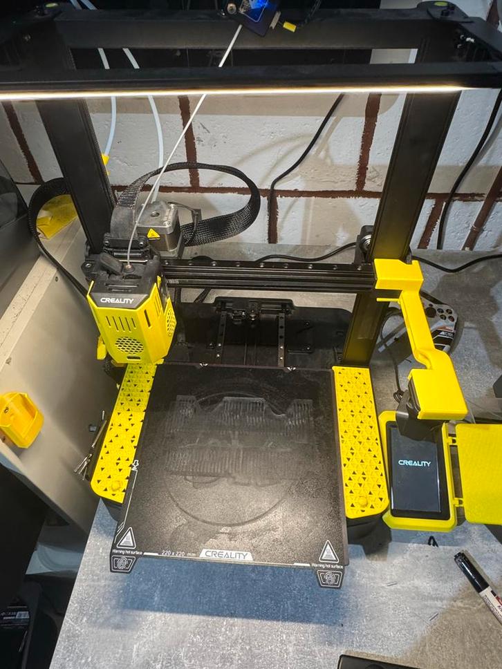 5 maanden oid Creality ender 3 V3 KE   + upgrade, Computers en Software, 3D Printers, Zo goed als nieuw, Ingebouwde Wi-Fi, Ophalen of Verzenden