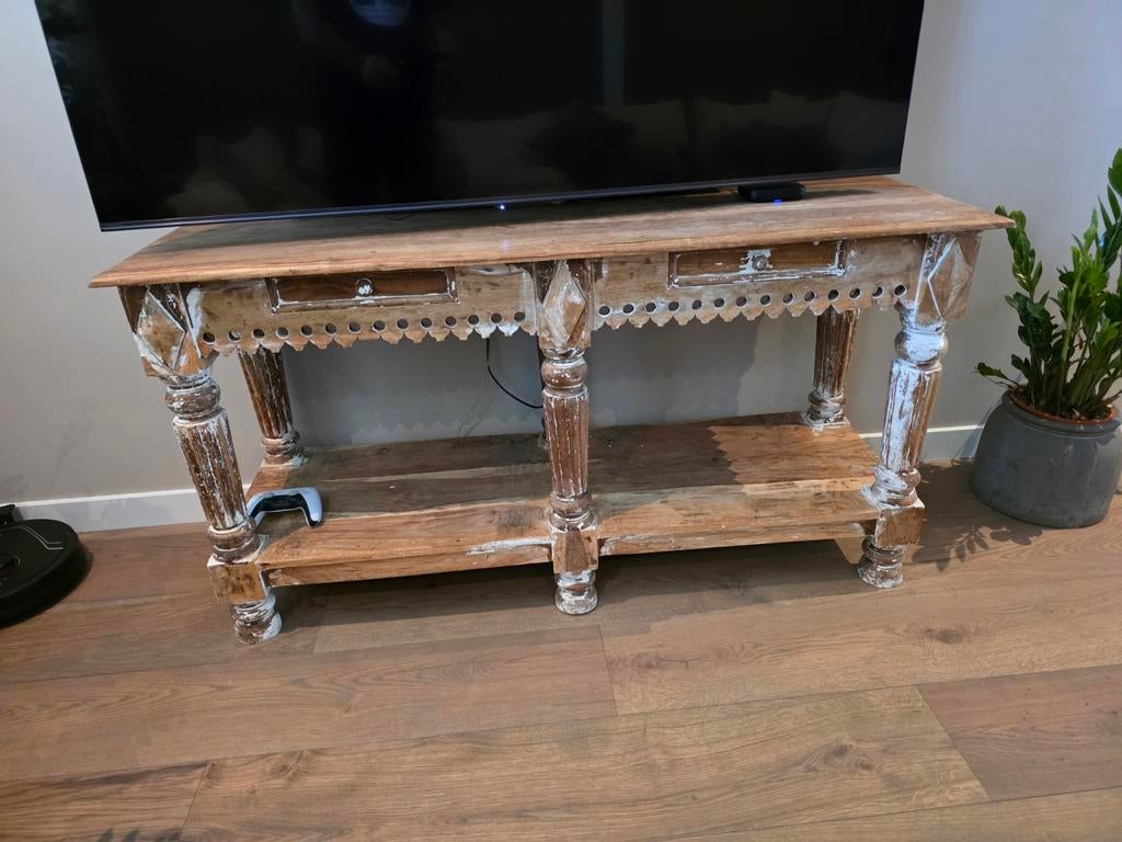 Teakhouten sidetable met houtsnijwerk zware uitvoering, Huis en Inrichting, Ophalen, Gebruikt, 100 tot 150 cm, Teakhout