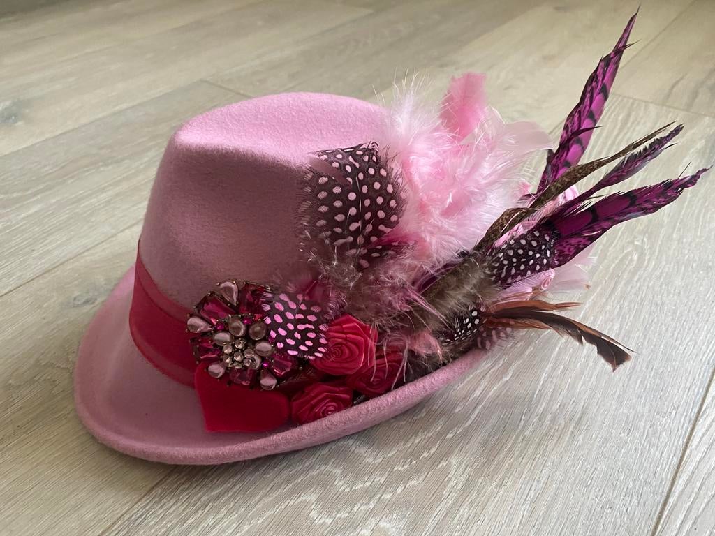 Dames oktoberfeest hoed/ trachten, Kleding | Dames, Ophalen of Verzenden, Zo goed als nieuw, 55 cm (S, 6⅞ inch) of minder, Hoed