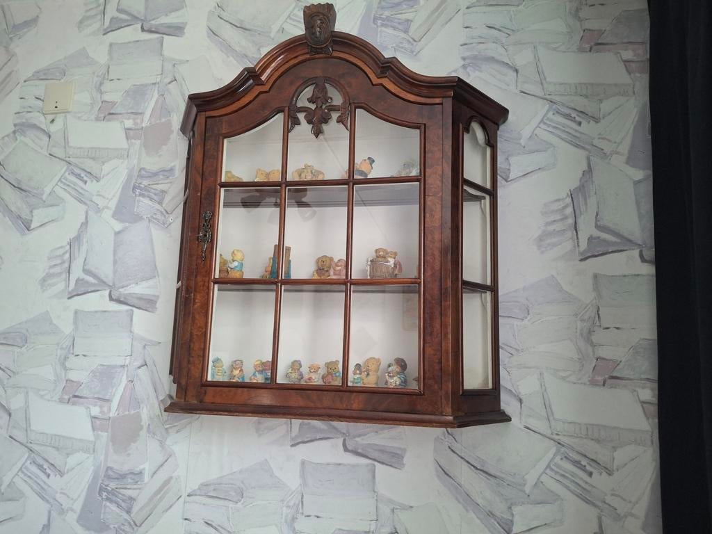 Vitrine kastje, Ophalen, 50 tot 100 cm, Zo goed als nieuw, Minder dan 100 cm