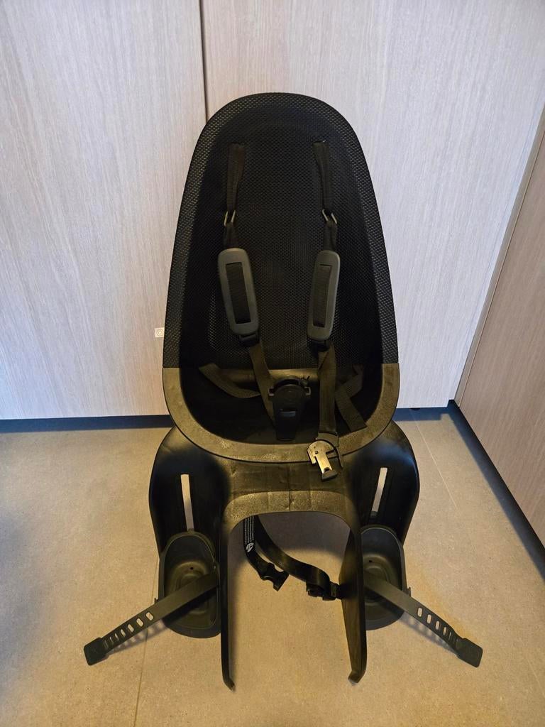 Qibbel Air fietsstoeltje voor achterop, zwart, topstaat!, Fietsen en Brommers, Fietsaccessoires | Fietsstoeltjes, Ophalen, Achterzitje