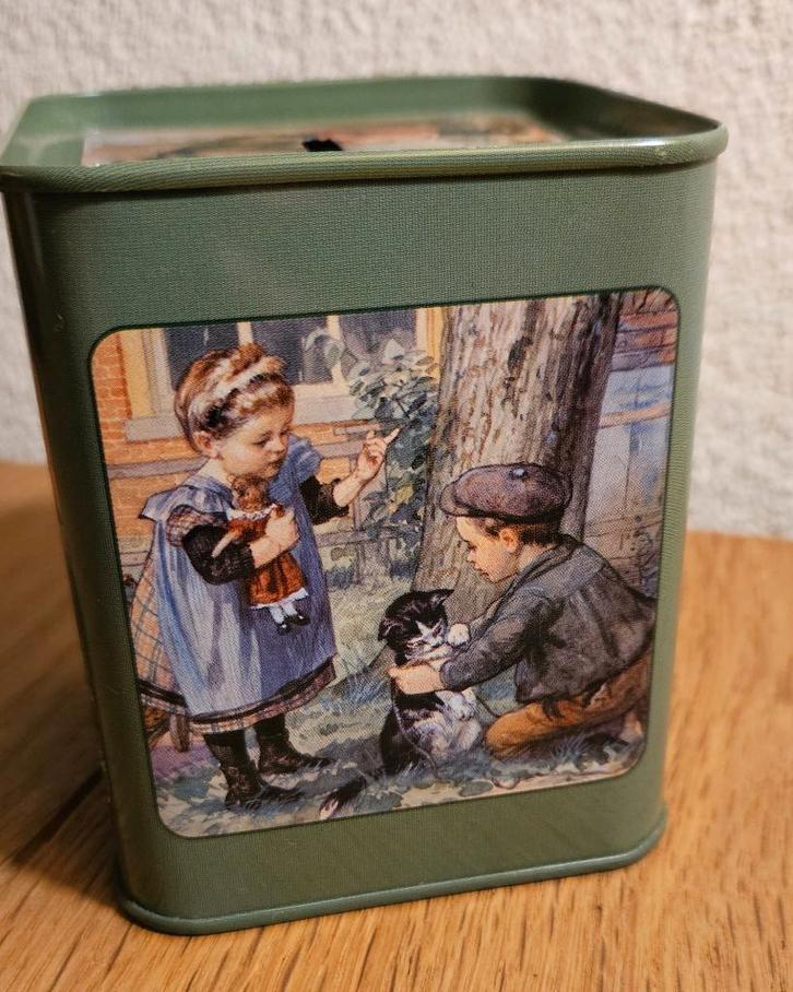 Ot & Sien spaarpot 8x9x8 cm kan open, vintage, leuk cadeau!, Verzamelen, Spaarpotten, Zo goed als nieuw, Strip- of Tekenfilmfiguur