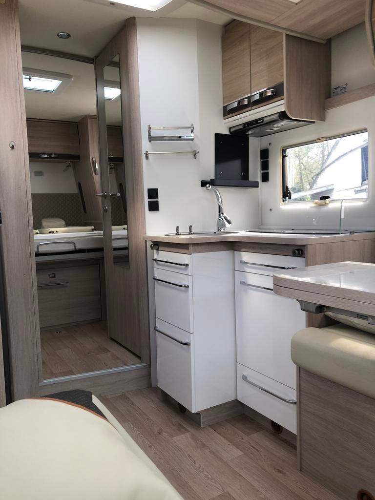 Caravans And Camping Nieuwstaat