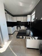 Gebruikte keuken met zwart blad, Huis en Inrichting, Ophalen, Gebruikt, Wit, Hoekkeuken