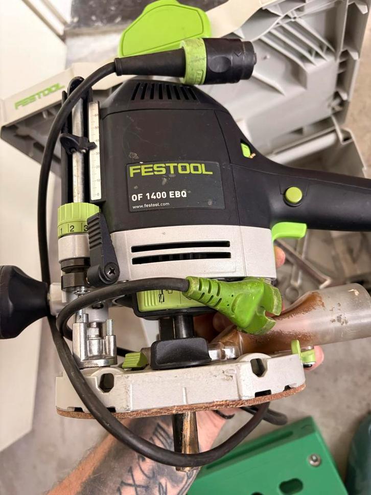 Festool OF 1400 EBQ Bovenfrees met accessoires, Doe-het-zelf en Verbouw, Gereedschap | Freesmachines, Gebruikt, Elektrisch, Bovenfrees
