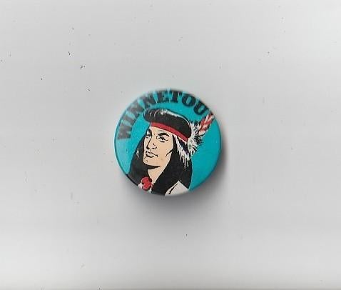 oude strip button met Winnetou, Verzamelen, Speldjes, Pins en Buttons, Ophalen of Verzenden, Gebruikt, Overige onderwerpen, Speldje of Pin