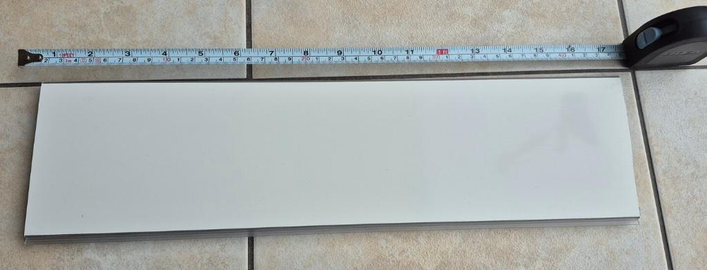 IKEA FÖRBÄTTRA plint, 40cm x 11cm, Ophalen, Kunststof, Nieuw, Minder dan 100 cm