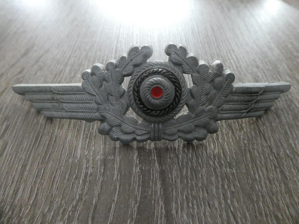 Luftwaffe, Schwinge voor een Schirmmütze., Verzamelen, Militaria | Tweede Wereldoorlog, Ophalen of Verzenden, Luchtmacht, Duitsland