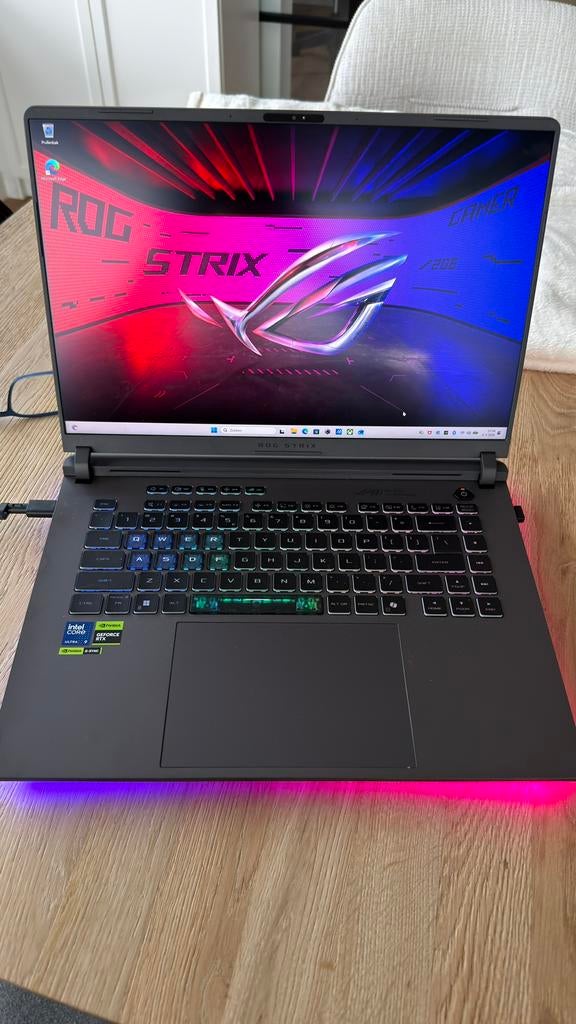 Asus ROG Strix G 16 G615LP intel(R) Core(TM) Ultra 9 275HX, Computers en Software, Windows Laptops, Ophalen, Met videokaart, 2 tot 3 Ghz