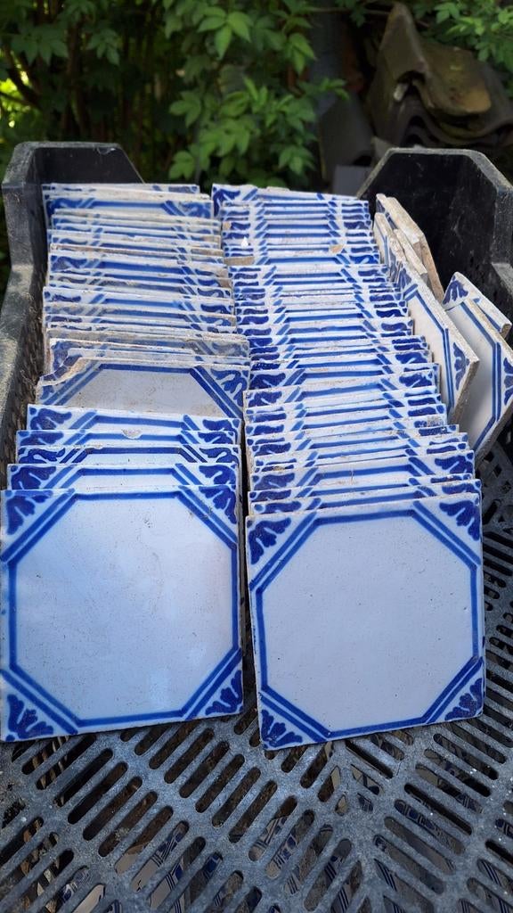 Oude tichelaar blauw witte wandtegels, Ophalen of Verzenden