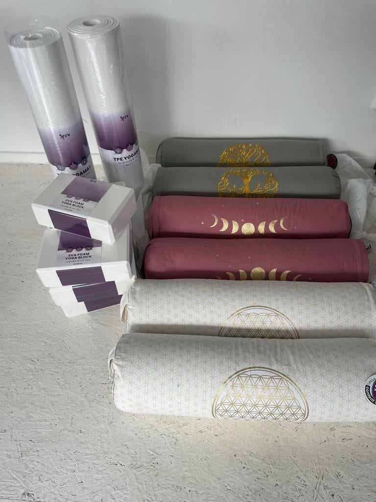 Nieuwe yoga spullen - matten, bolsters, blokken, oogmaskers, Ophalen of Verzenden, Nieuw, Overig