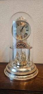 Rhythm Stolpklok met Draaiende Figuren - Zilverkleurig, Antiek en Kunst, Antiek | Klokken, Ophalen of Verzenden