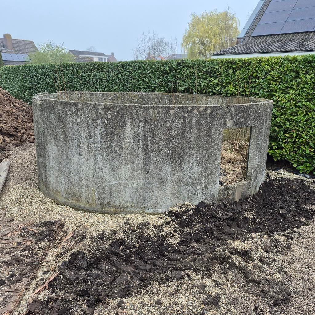 Oude betonnen Silo, Tuin en Terras, Ophalen, Rond