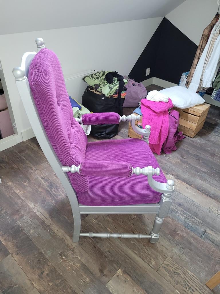 Paarse klassieke stoel & leren fauteuil, Gebruikt, Ophalen of Verzenden, Stof, 50 tot 75 cm