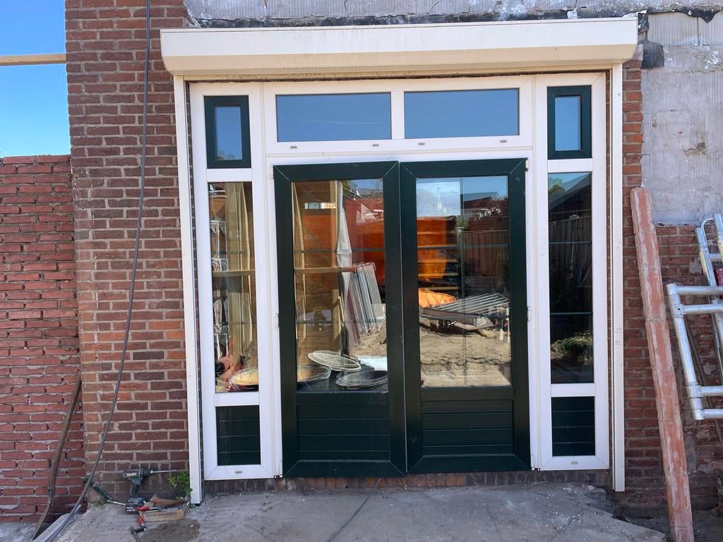 Kunststof kozijn met openslaande deuren, groen/wit, Ophalen, Kunststof, Gebruikt, Buitendeur