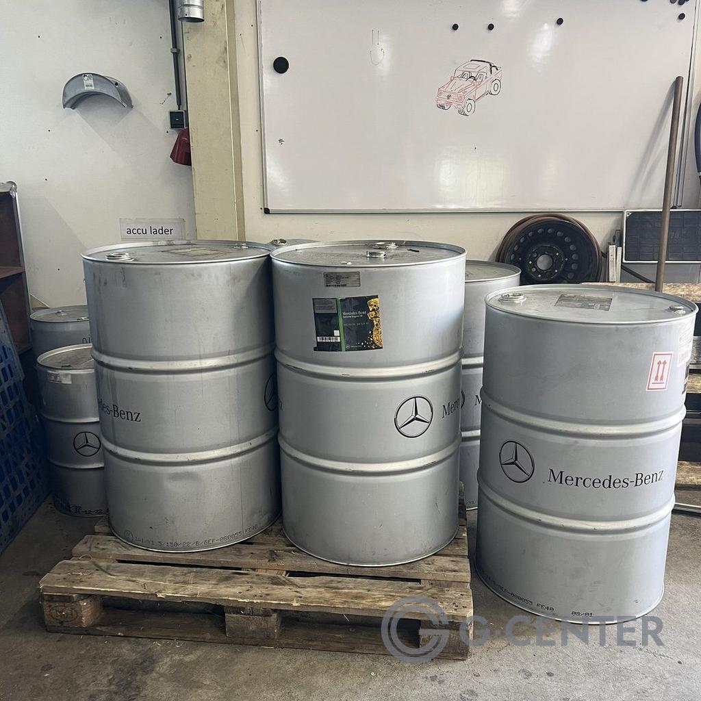 Originele Mercedes-Benz olievaten - Uniek met logo's - Diver, Ophalen, Gebruikt, -, -