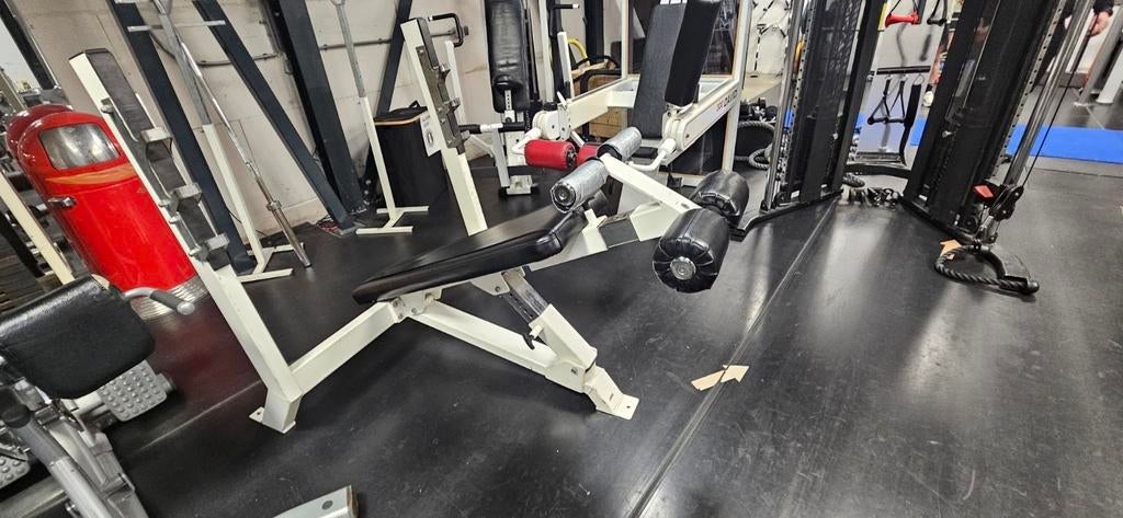 Decline bench press., Sport en Fitness, Fitnessmaterialen, Ophalen, Fitnessbank