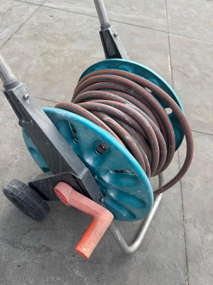 Gardena tuinslang op haspel, Tuin en Terras, Tuinslangen, Gebruikt, Tuinslanghaspel, Ophalen