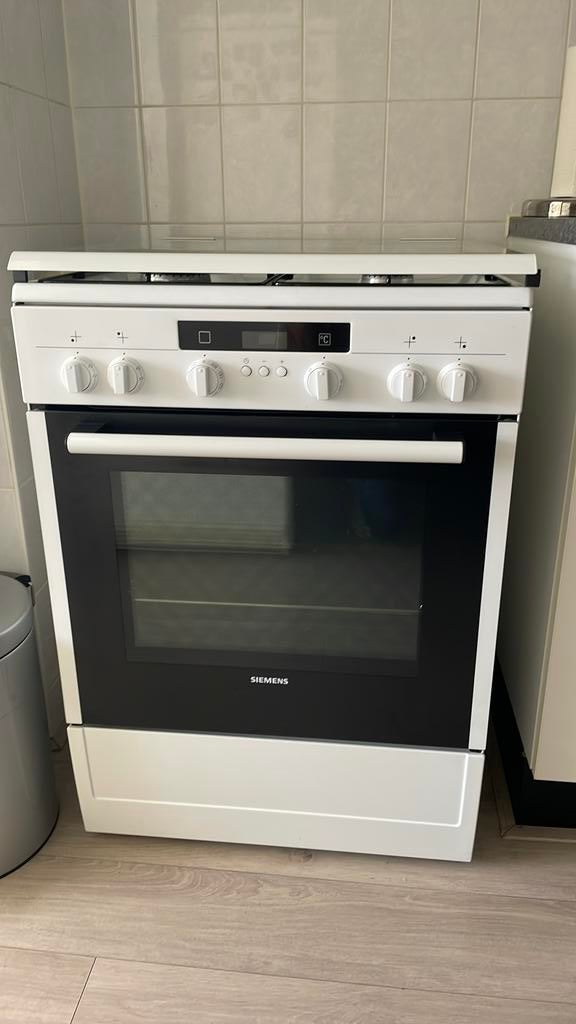 Gasfornuis siemens 4 pits, Ophalen, 60 cm of meer, Zo goed als nieuw, Gas