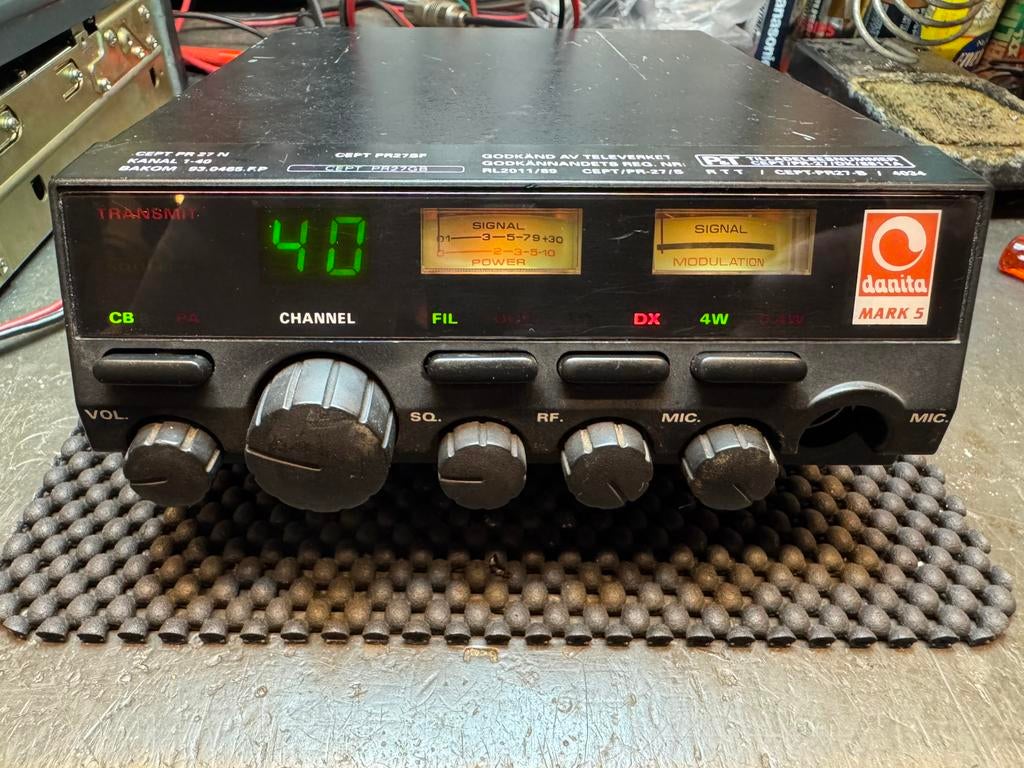 27 mc danita mark 5  40 ch pr incl vzk, Telecommunicatie, Zenders en Ontvangers, Ophalen of Verzenden, Zo goed als nieuw